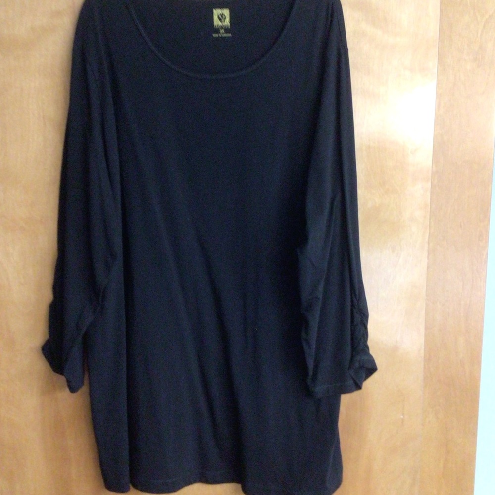 Black long sleeve Ann Klein Tee 3X